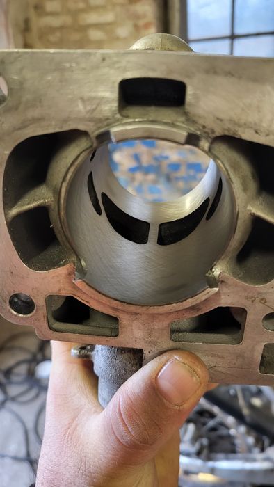 Remont silnika dwusuw oraz drobne naprawy samochodu. Więcej w opisie.