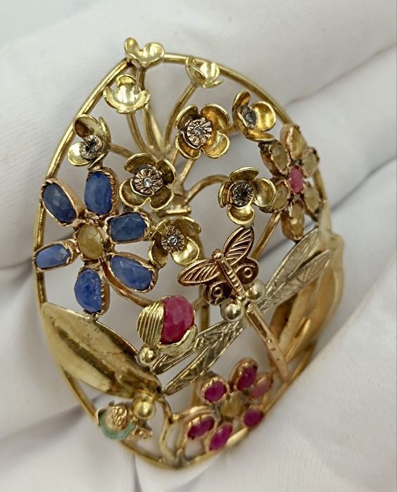 Антикварный золотой кулон 56 пробы с драгоценными камнями