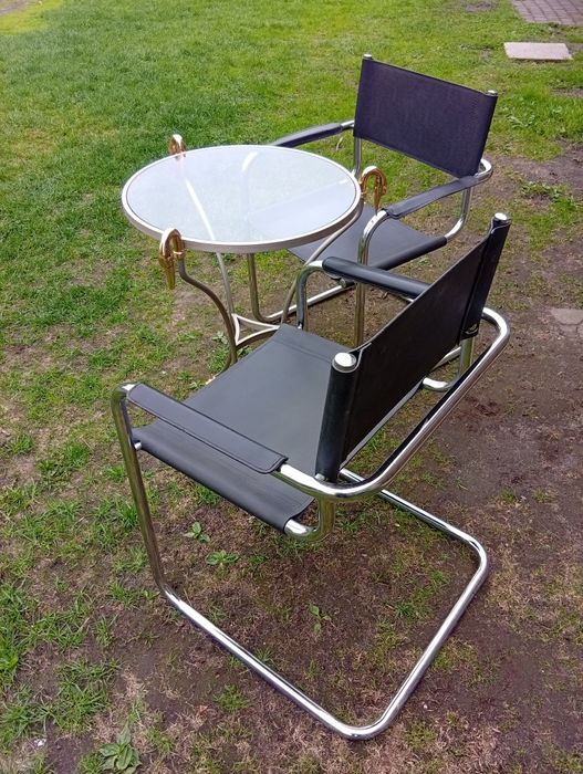 Krzesła Bauhaus skóra, chrom 2 szt.+ stolik