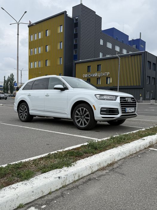 Audi Q7 premium plus