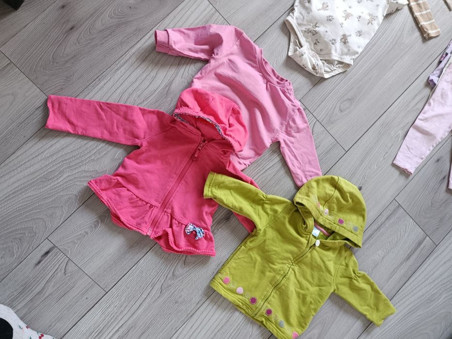 Ubranka niemowlęce dla dziewczynki rozmiar 74