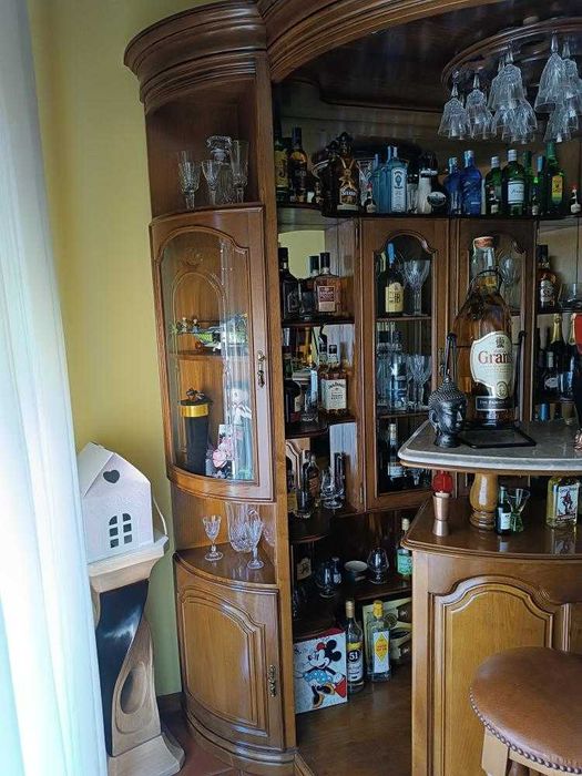 Só hoje Bar + bancos