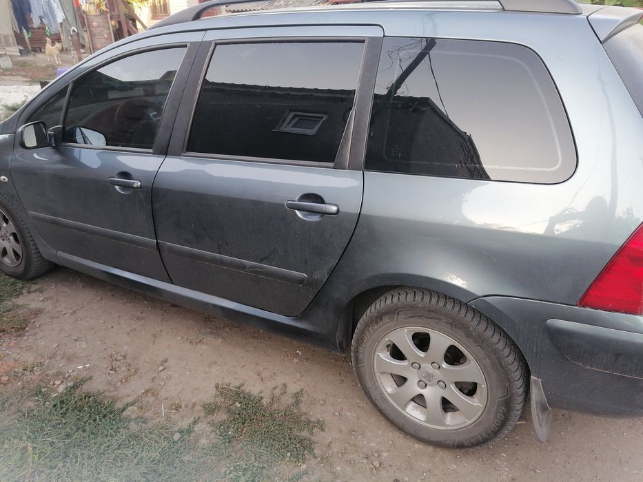 Продам автомобіль Пежо 307