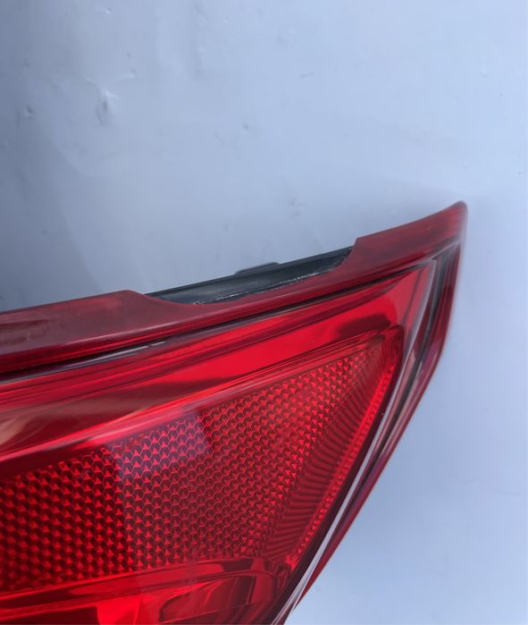 Mitsubishi Eclipse Cross 18-20 / lampa prawa tylna tył LED / ORG.