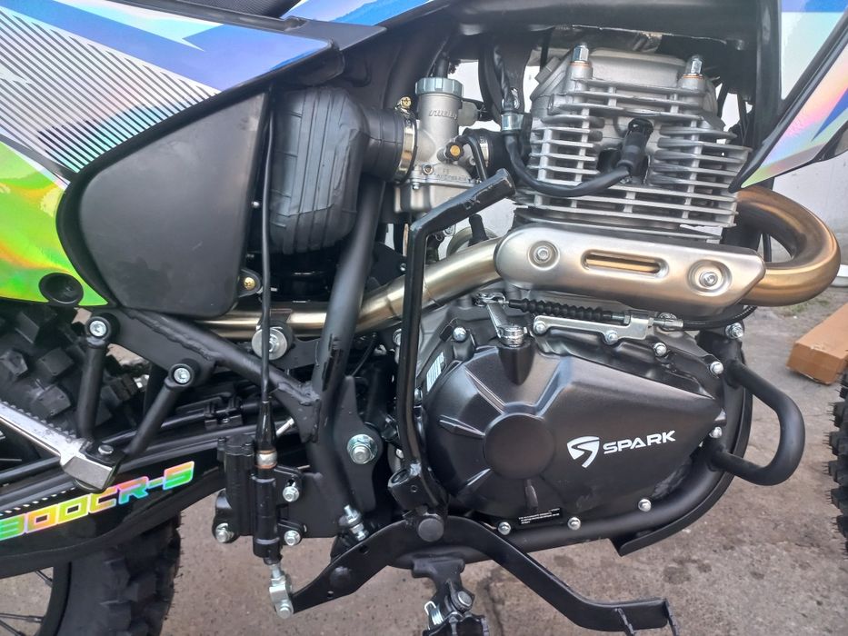 НОВЫЙ Spark sp300 cr-5