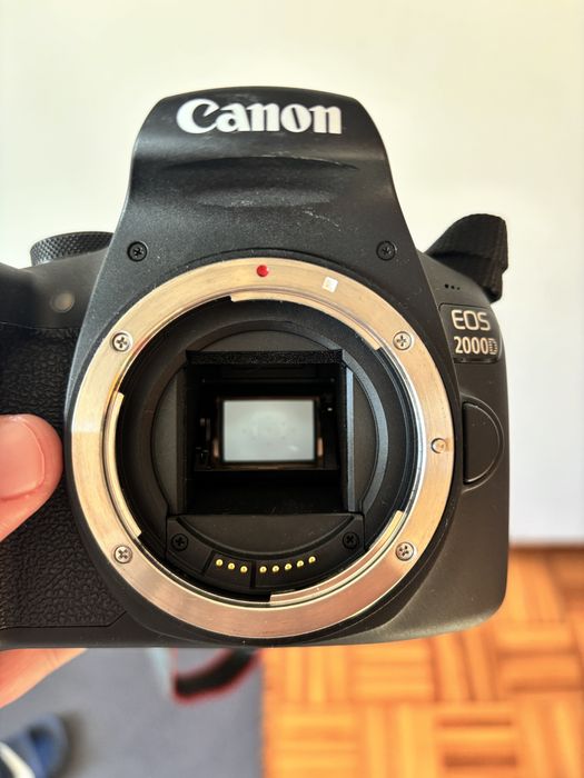 Canon 2000d + 18-55mm