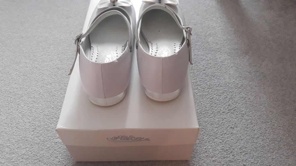 Suknia komuni rozmiar 140