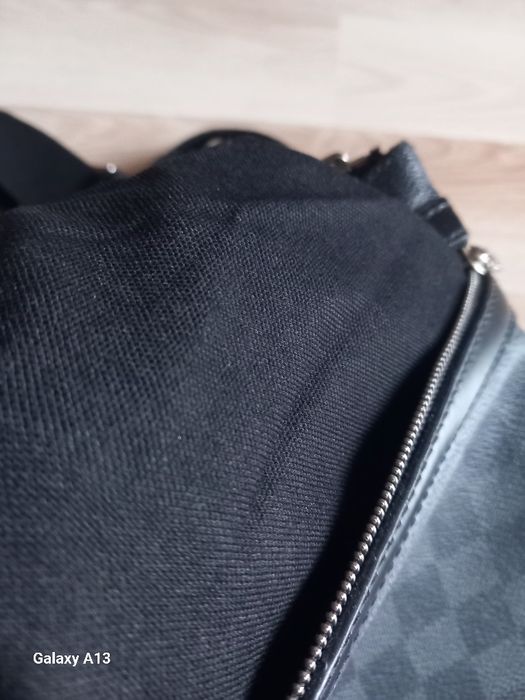 Torebka listonoszka Louis Vuitton