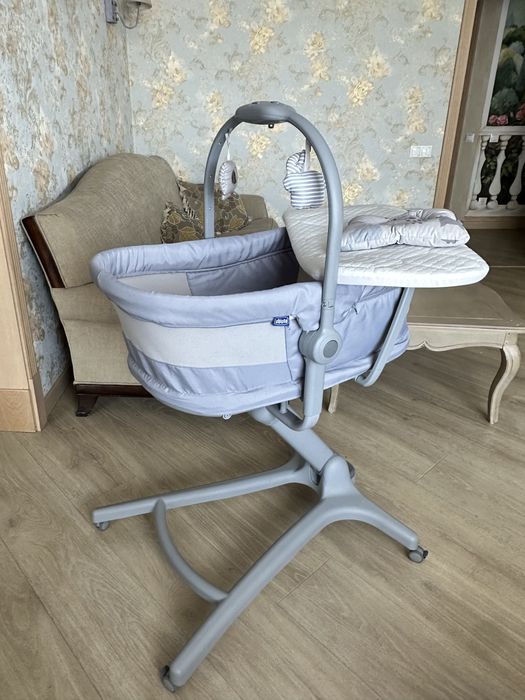 Люлька ліжко Chicco baby hug з ПОДАРУНКОМ шезлонг крісло стільчик