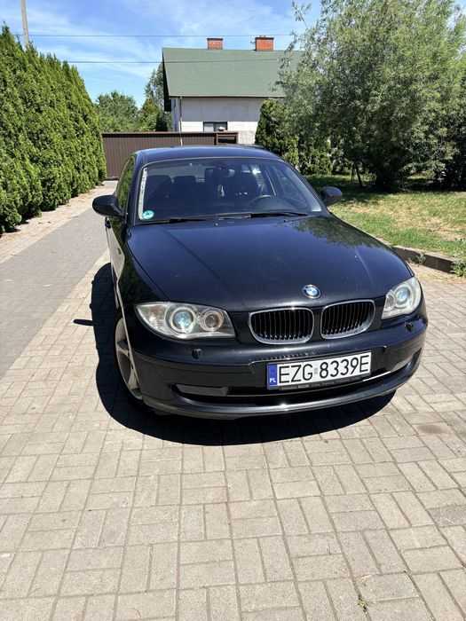 Bmw e87 czarna 2010 rok, benzyna