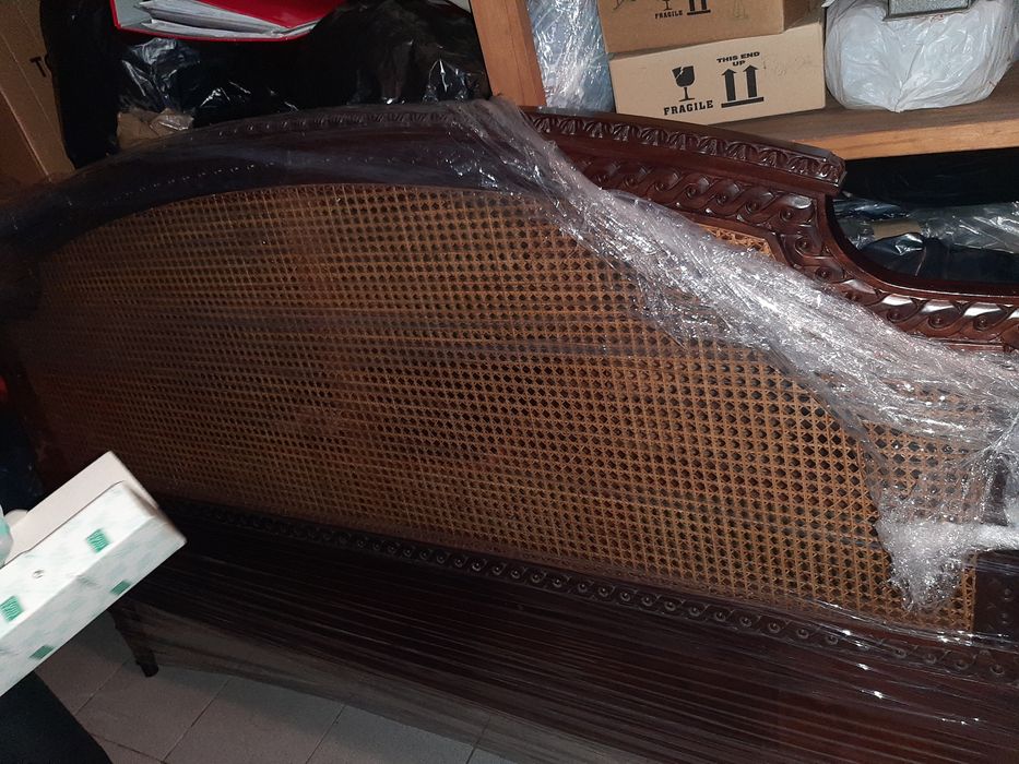 Cabeceira de cama Mogno