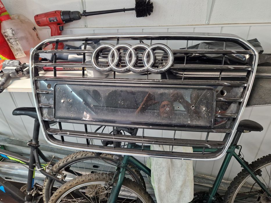 Grelha frontal audi a5 3.0 tdi 2013