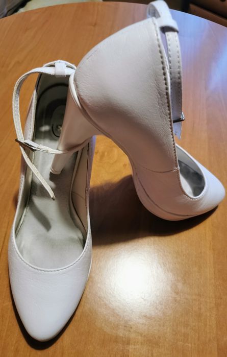 Buty do ślubu, czułenka, białe półbuty
