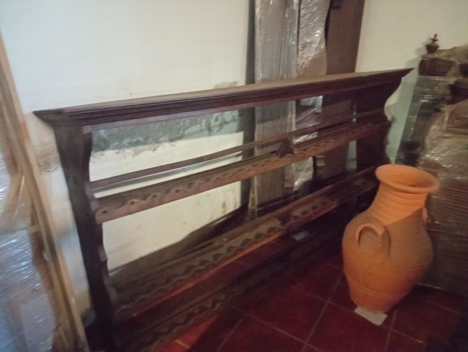 Recheio de loja de antiguidades