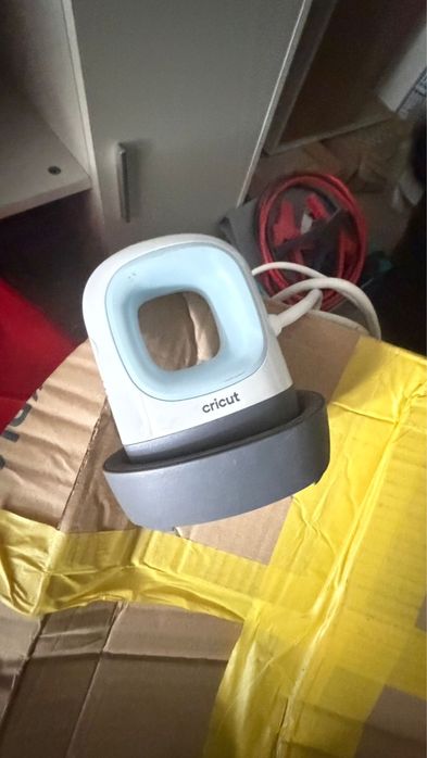 Maquina estamoagem mini cricut