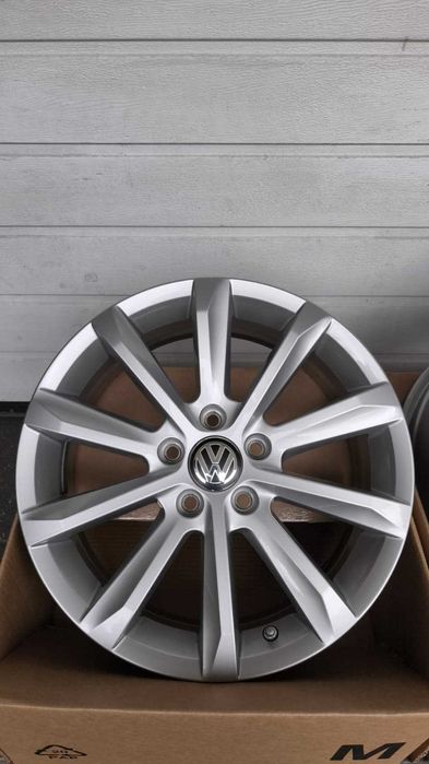 Felgi aluminiowe Vw Passat B8 Variant B8 Skoda Superb 17" 5x112 (OL789F)
