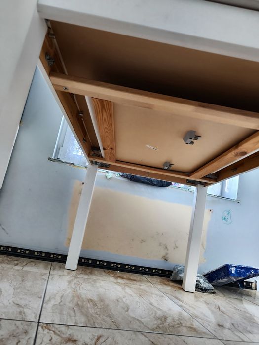 Stół rozkładowy Ikea LANEBERG