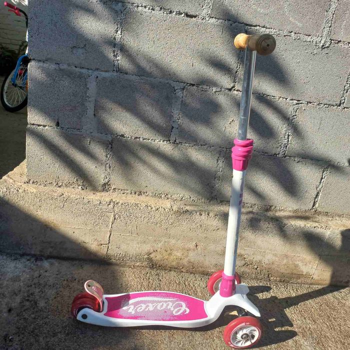 Продам самокат для дівчинки