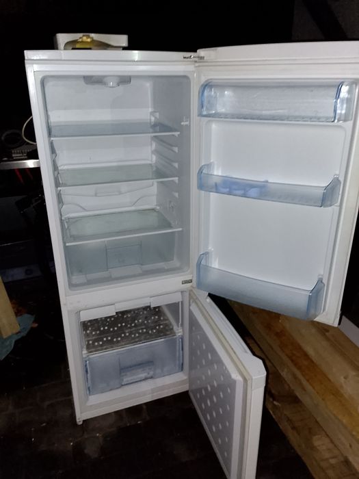 Lodówko zamrażarka Beco