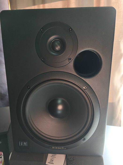 Monitores ativos Event 20/20 Bas