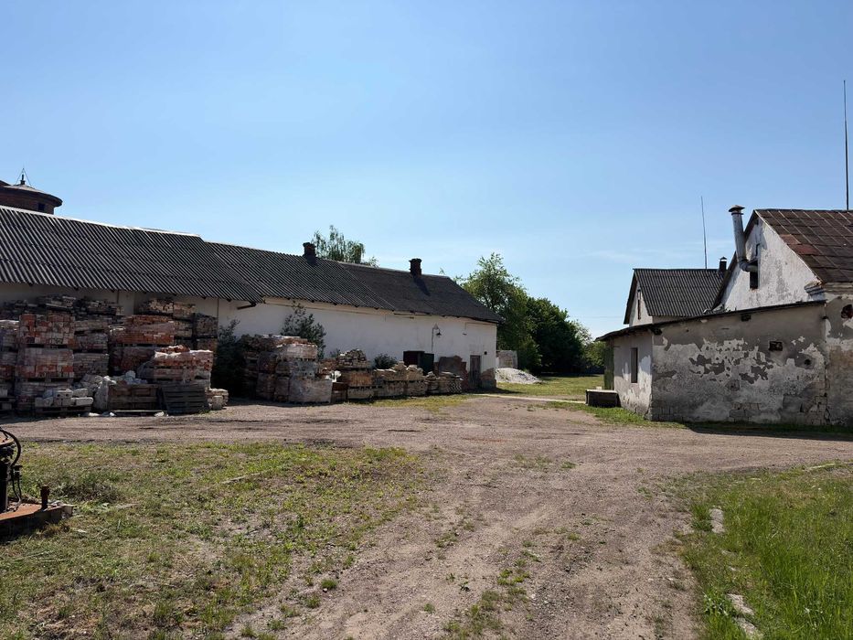 Продам діючий завод, що складається з (групи виробничих будівель та споруд), загальною площею 6 922,5 кв.м. в Стрийському районі