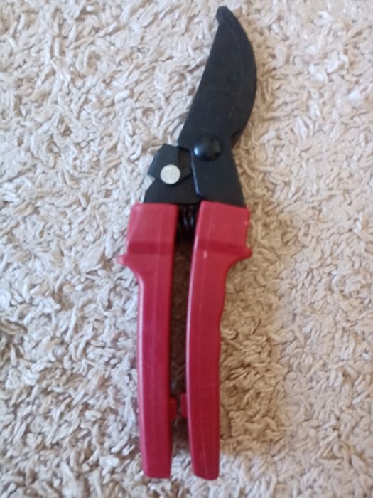 Секатор садовый Харьков