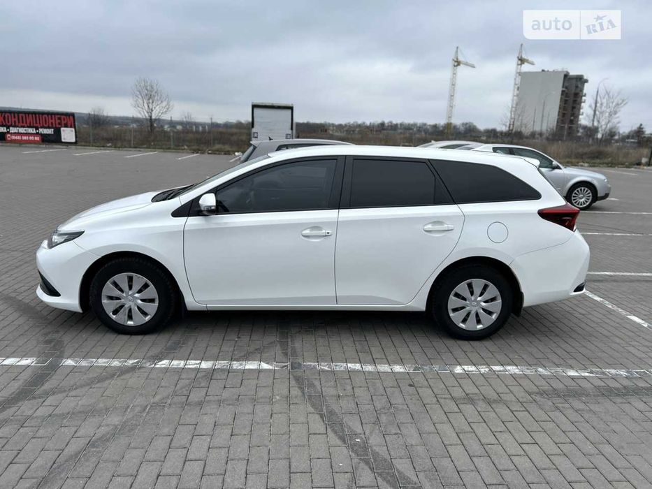 Автомобіль під викуп або оренда