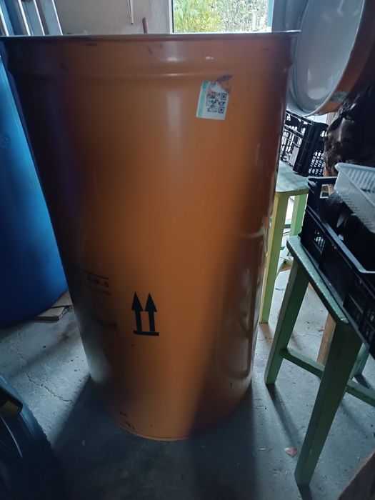 Bidons de 220 lt em chapa com tampa de cinta