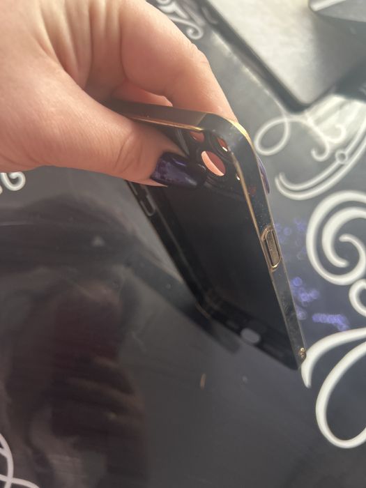 чехол на iPhone 17 плюс