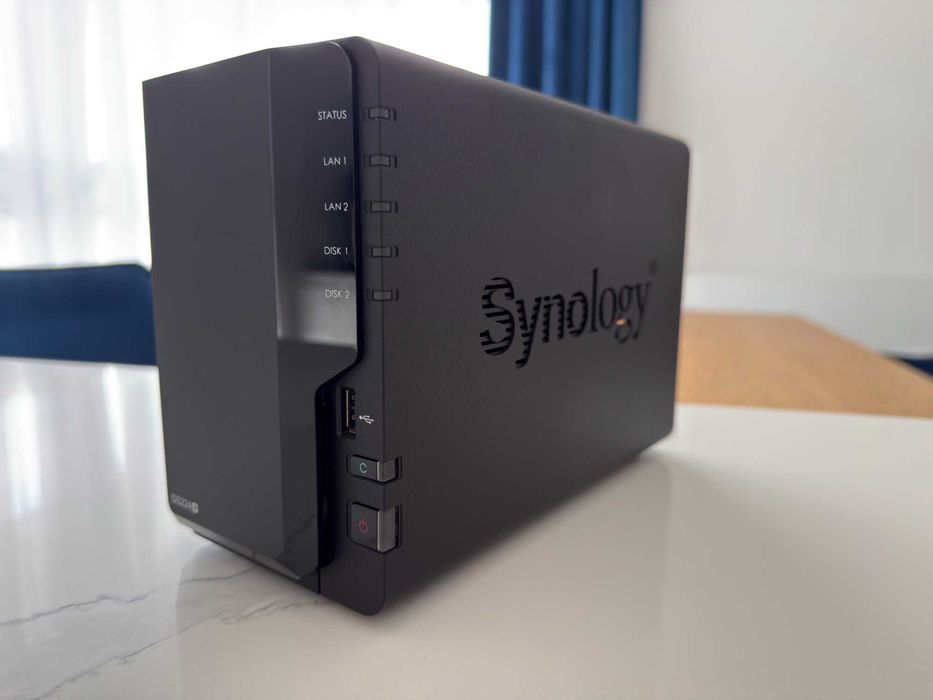 Synology DS224+ wraz z dodatkowa pamięć RAM 4 GB - stan idealny