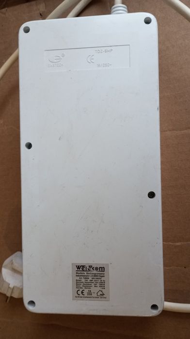 Сетевой фильтр,удлинитель.