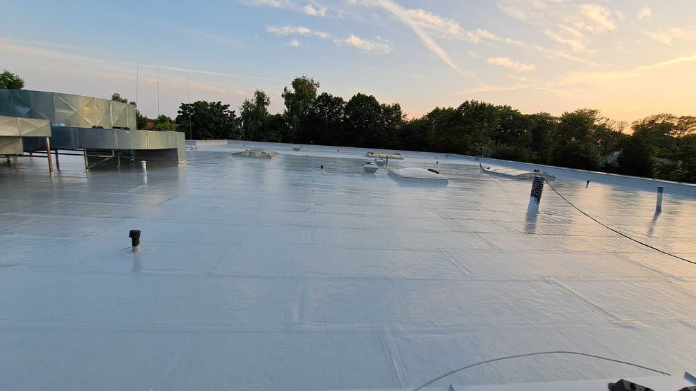 Ocieplenie pianą PUR/izolacje pianą PUR/Izolacja dachów płaskich