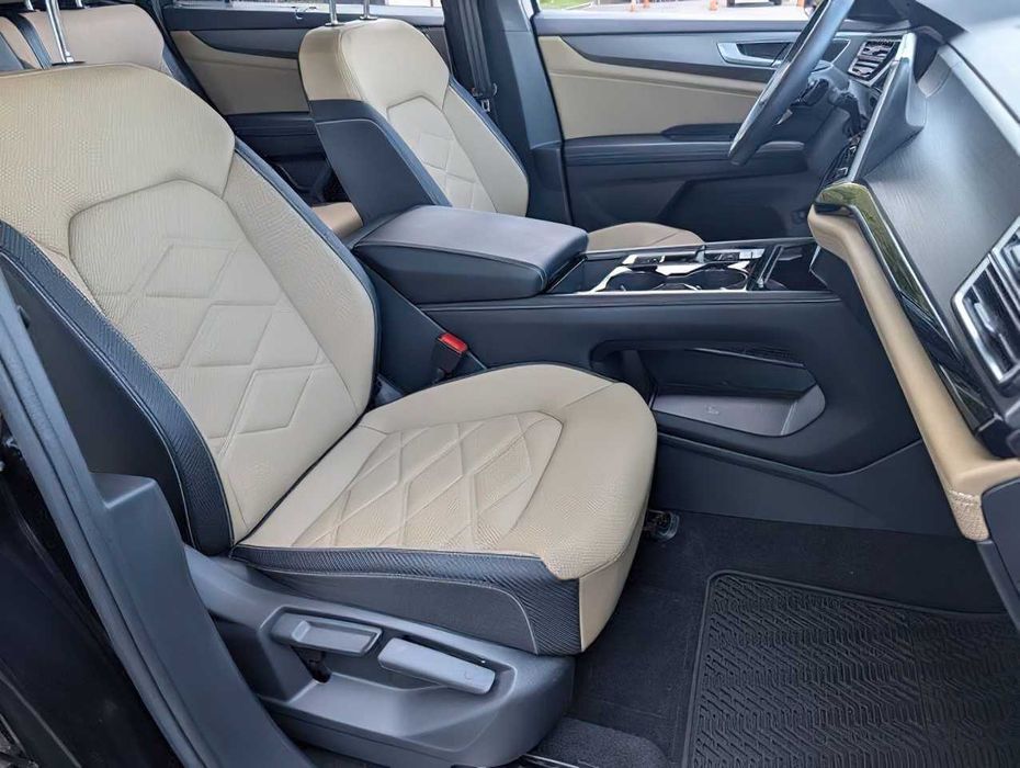 Volkswagen Atlas      2024