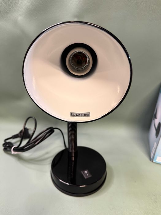 Lampka na biurko stołowa metalowa retro klasyczna Eglo Basic