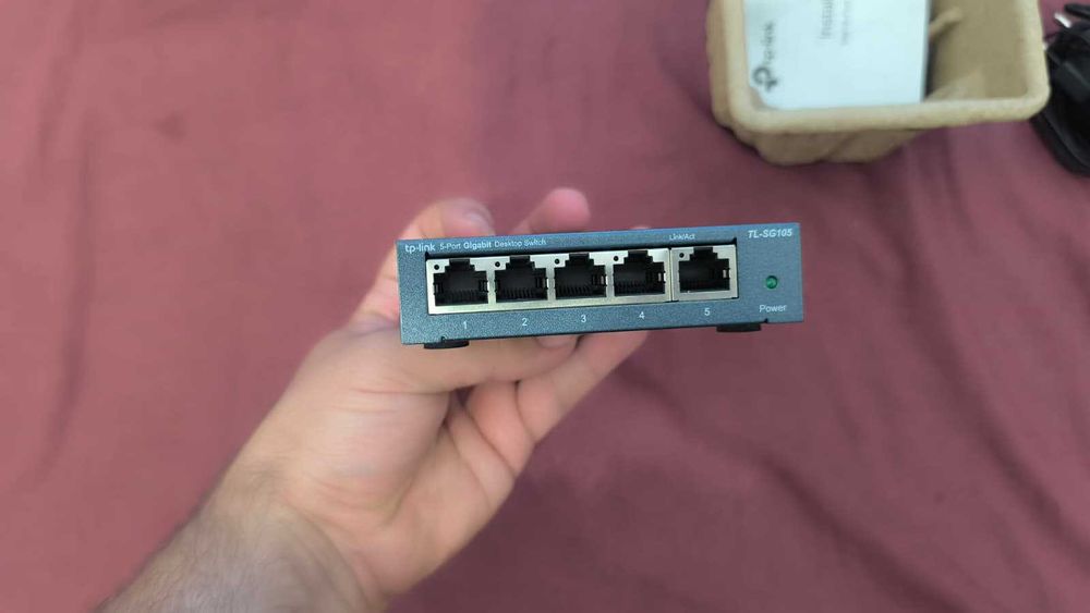 Switch TP-Link TL-SG105 Gigabit (5 portas) – como novo
