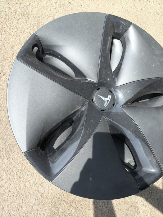 Тесла ковпаки R18. Оригінал TESLA 3
