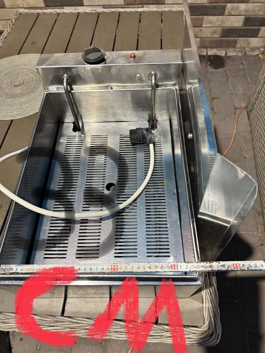 Продам  чебуречниця