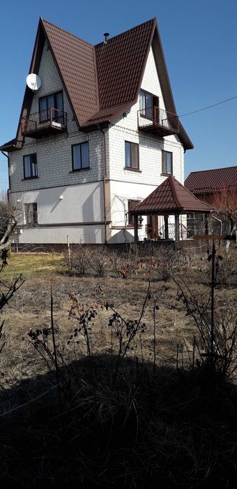 Продам будинок 3 поверхи Літочки 12 соток, газ, ліс річка