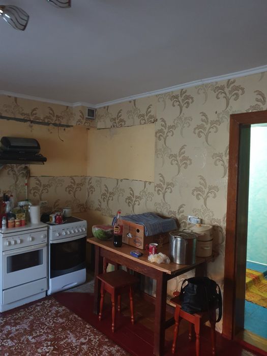 Продаж Дерцен ХОРОШИЙ Будинок