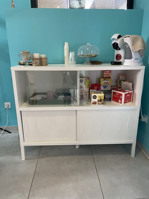 Aparador branco ikea