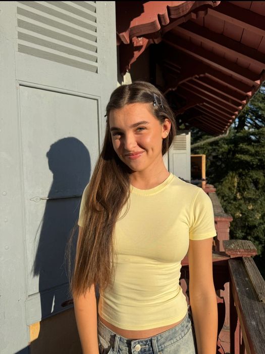 Викладач англійської та української мови