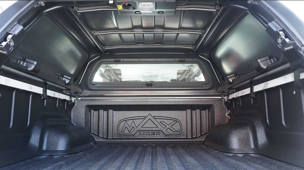 Zabudowa paki PREMIUM 4x4 HARDTOP Venture - TOYOTA HILUX 2015+ / 2021+