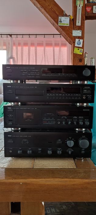 Wieża stereo Yamaha AX-570