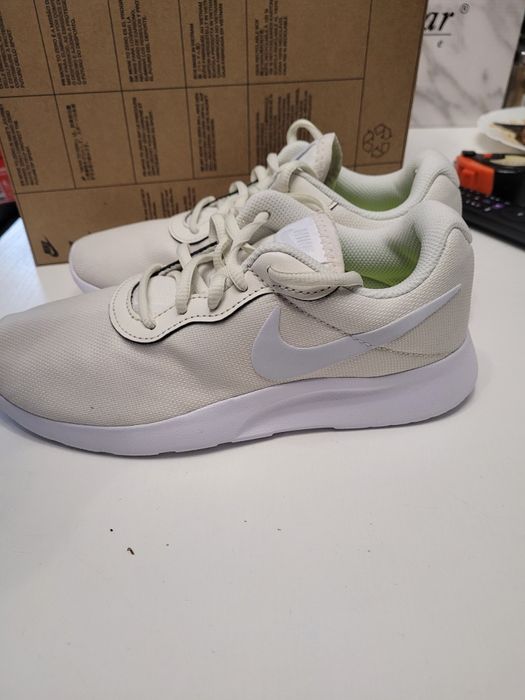 Buty nike rozmiar 37.5