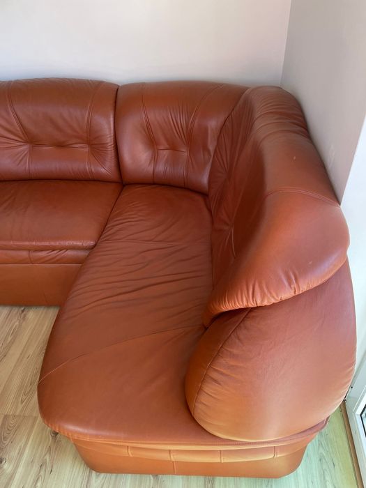 Skórzana kanapa w dobrym stanie