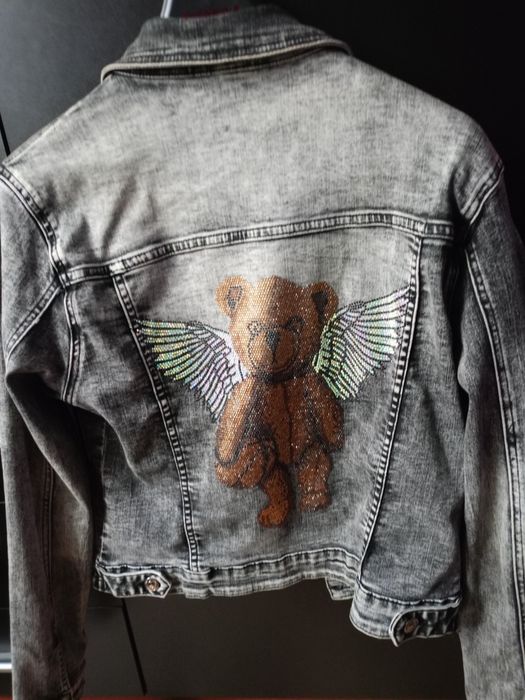 Kurtka damska jeans z metki xl wypada Mz aplikacją