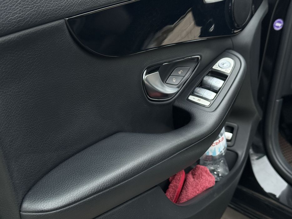 Mercedes-benz C220D (205 кузов)