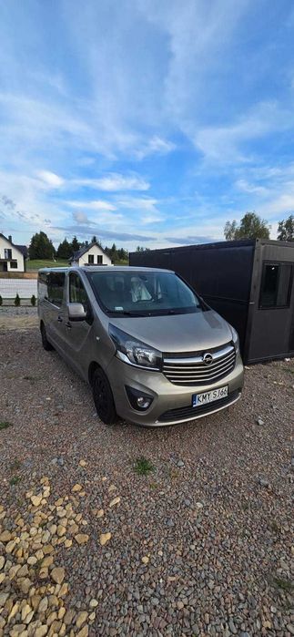 Opel Vivaro 2017 uszkodzony