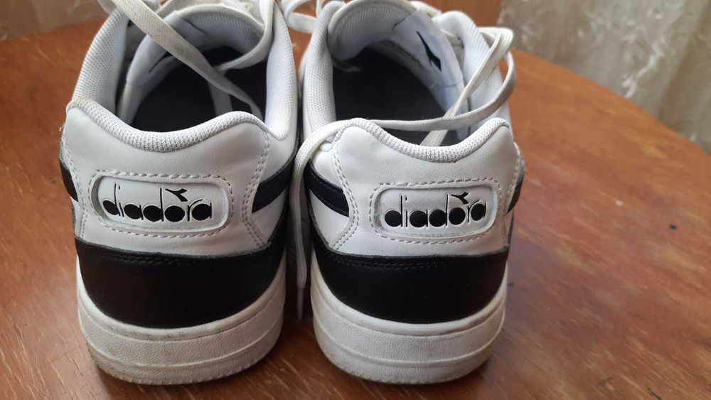 Кросівки DIADORA 46 розмір