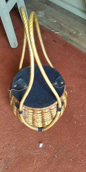Cesto de pesca (Ou outra utilidade) Com Tampa em pele